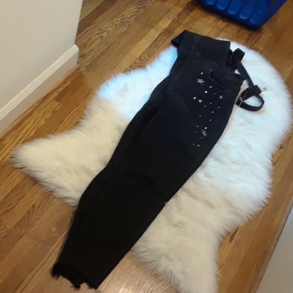 Jumpsuit - Picture 3 of 7